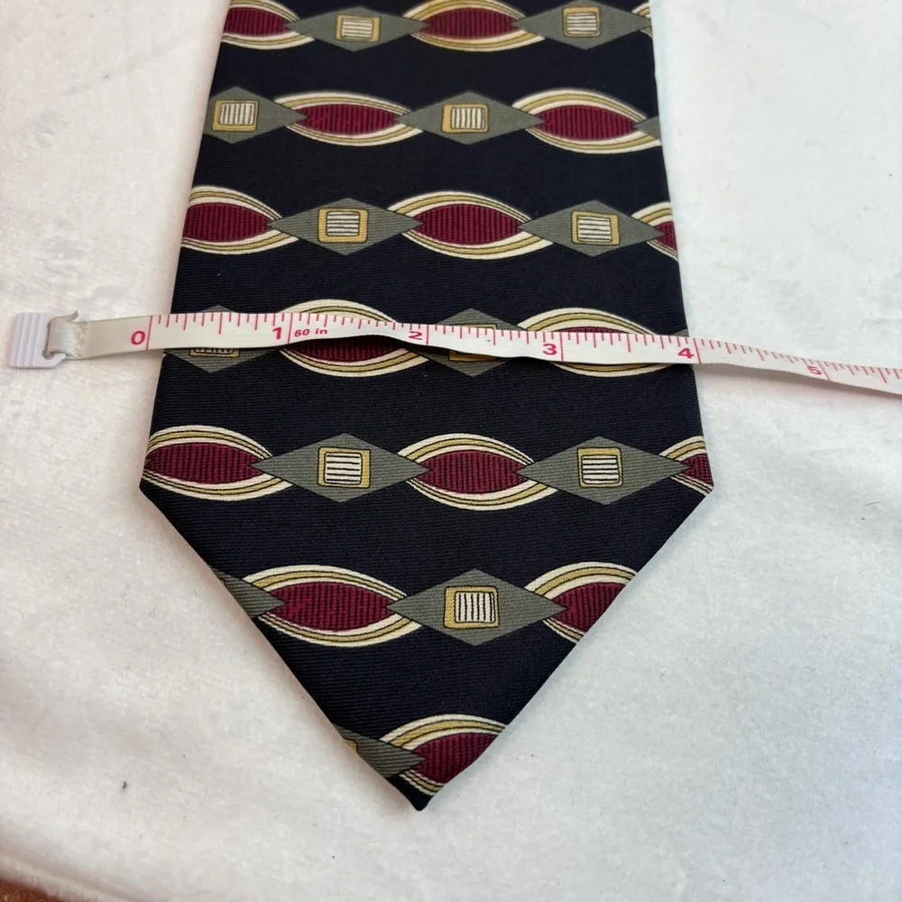 CHRISTIAN DIOR Vintage Stunning Silk Tie